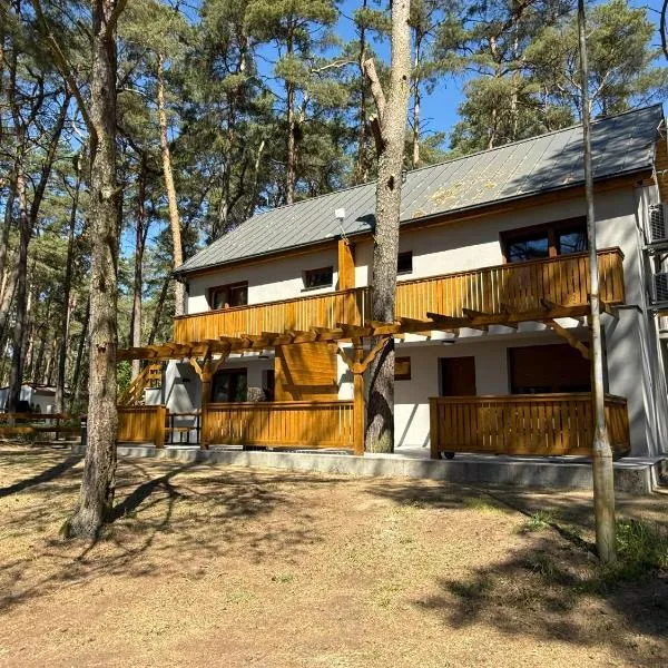 ForestLake Długie Poranna - Apartamenty nad jeziorem, hotel in Długie