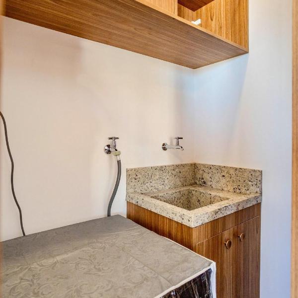 2 Suites em andar alto na Barra com vista mar - Foto 3
