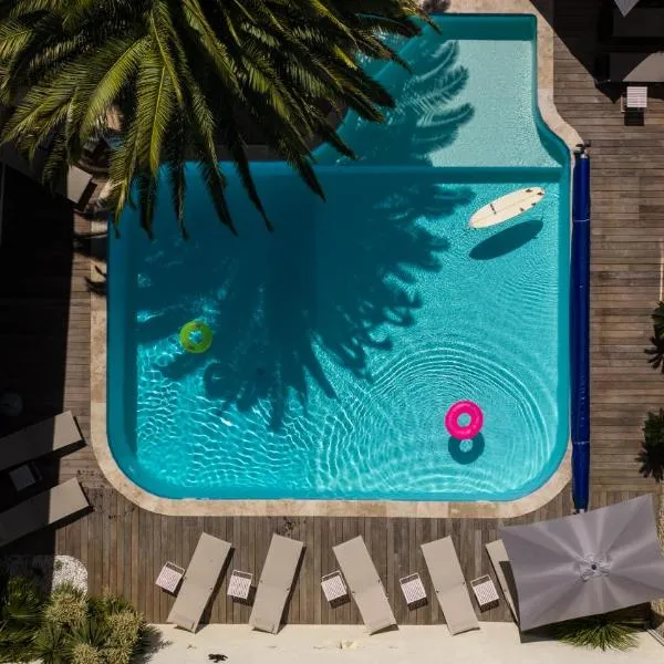 Hôtel Le Square, hotel din Saint-Pierre-dʼOléron