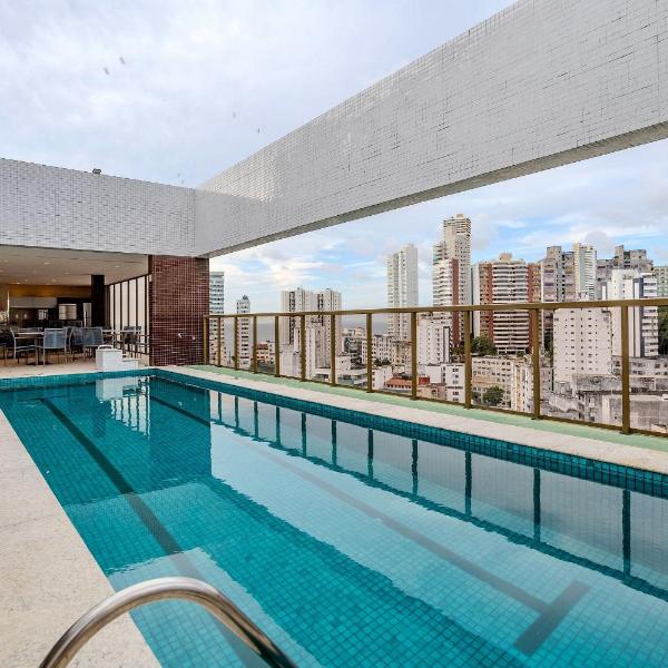 Studio no 15º andar de condomínio na Graça