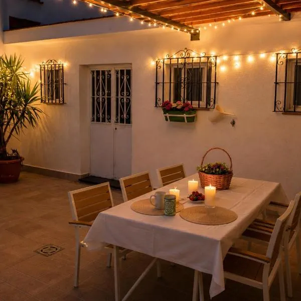 Casa Huelin - Apartamento y Loft, Playa 200m, Patio Privado, Centro Málaga, hotel v Malaze