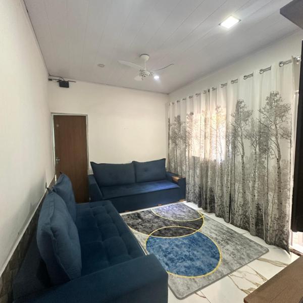 Casa JR- Wifi, Ar condicionado, vaga, ambiente tranquilo