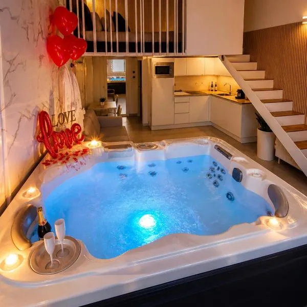 Villa Bono Romantic Suite & Private Jacuzzi, hôtel à Saint-Laurent-du-Var