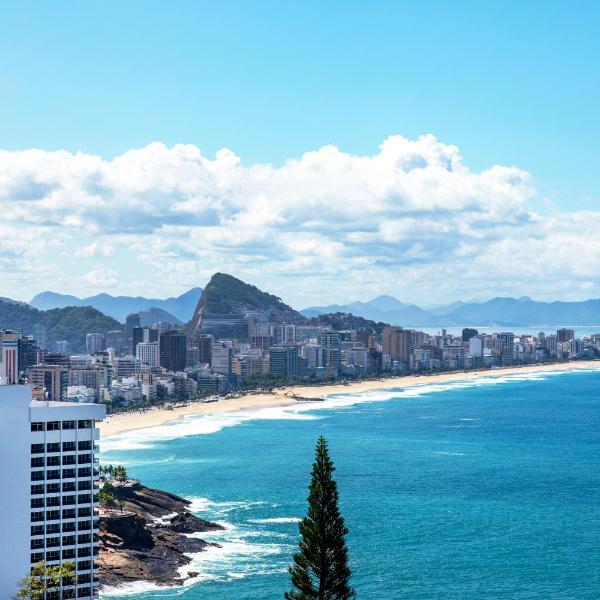ADV010 Superb apartment for 4 sea Vidigal