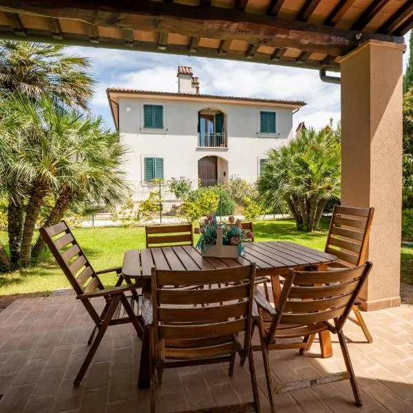 Villa a 5 minuti da Foligno - BBQ & giardino, hotel u gradu 'Foligno'