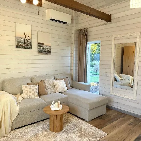 Leia Kodu Private Garden House with Terrace & Parking in Rakvere، فندق في راكفيري