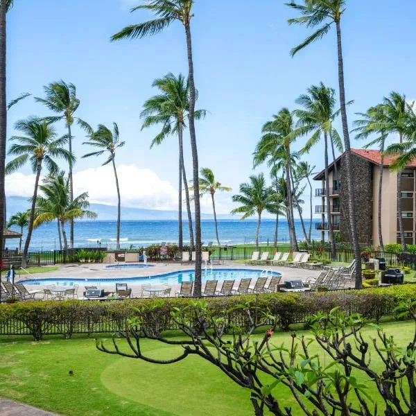 Lahaina Resort Retreat w/ Pool & Ocean Views!, hotelli kohteessa Kahana