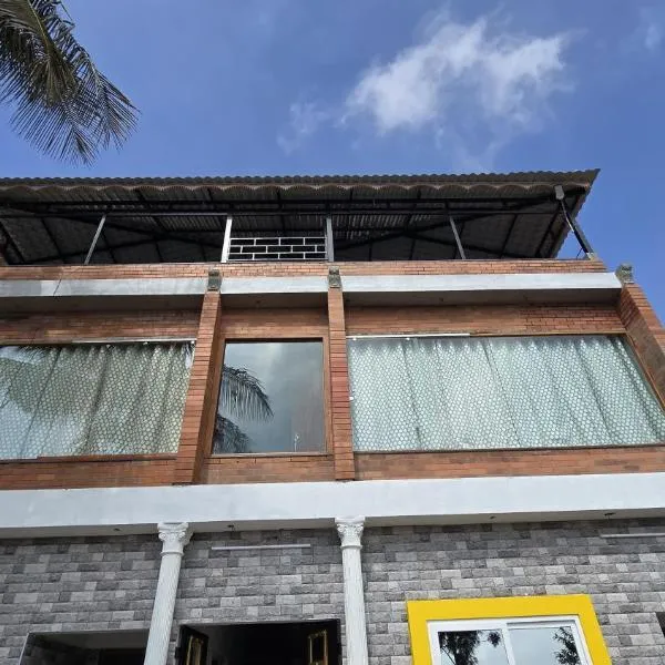 Sunrise Inn – hotel w mieście Yelagiri