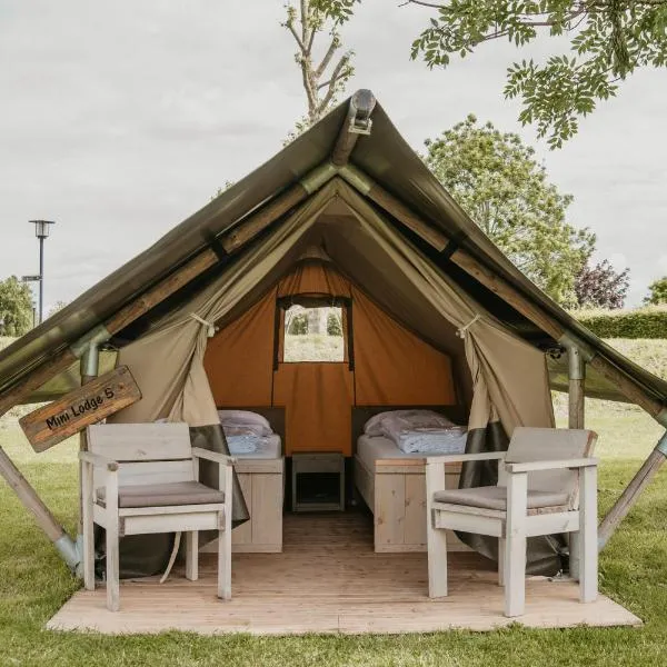 Safaritent Mini Lodge, hótel í Kesteren
