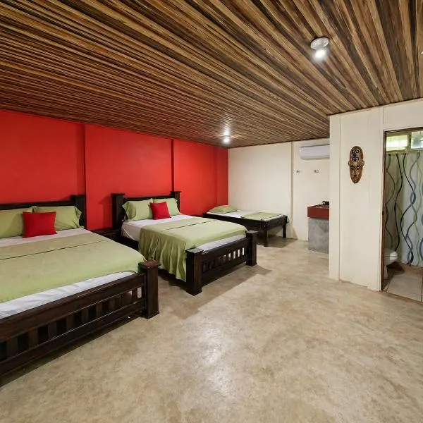 Hostel Osa Tucan Drake, hotel di Drake