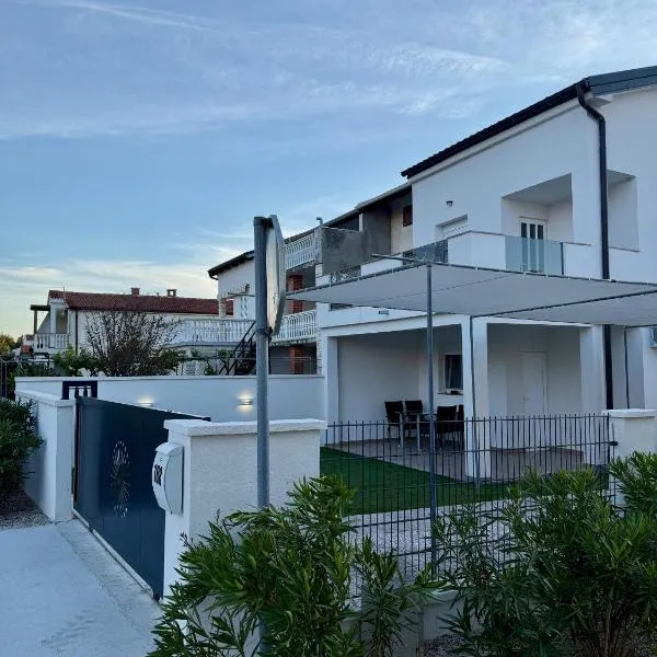 Apartman Luna Sabunike, hotel a Privlaka (Brevilacqua)