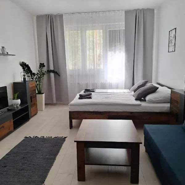 ApartmanONE, Hotel in Hlohovec