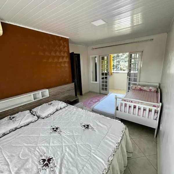 Casa em foz do Iguaçu, ótima localização, hotel in Foz do Iguaçu