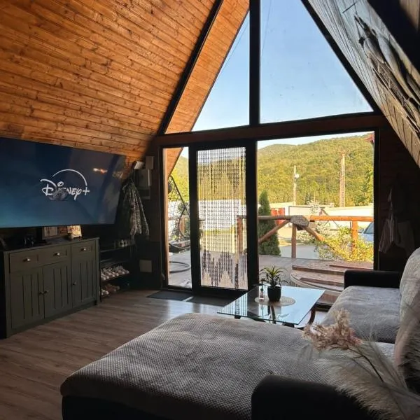 Cabin&Villa Property, hotell i Tîrgu Ocna