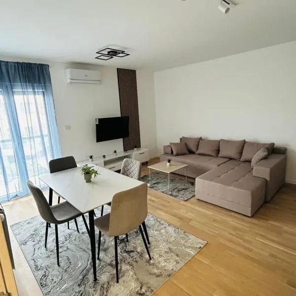 Sabac City Apartman Centar S2, hotel di Šabac
