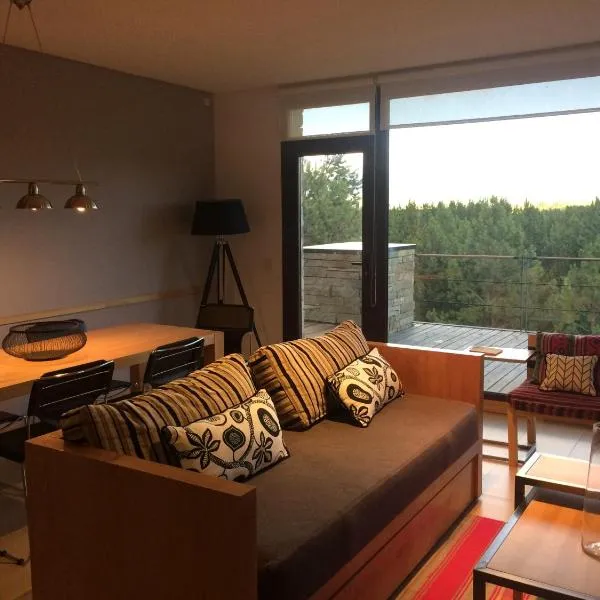 Golf y Polo Apartment, hotel in San Martín de los Andes