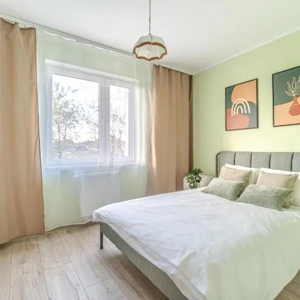 Apartament Słowackiego, PW Invest Home – hotel w mieście Krapkowice