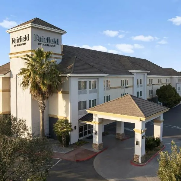Fairfield Inn and Suites by Marriott Elk Grove, hotel v destinácii Elk Grove