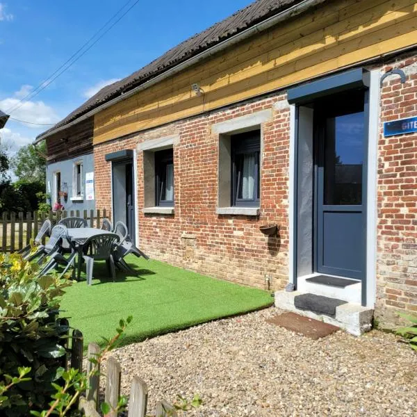 Gîte aux écuries du mesnil david, хотел в Illois