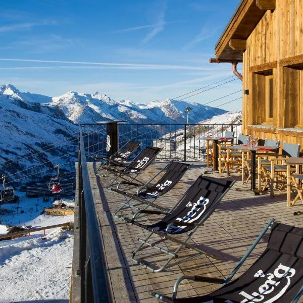 Hillary Hotel, готель у місті Ле-Менюїр