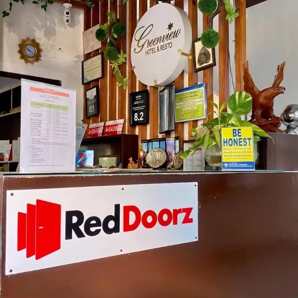 RedDoorz @ Greenview Hotel and Restobar Masbate, hotel em Masbate