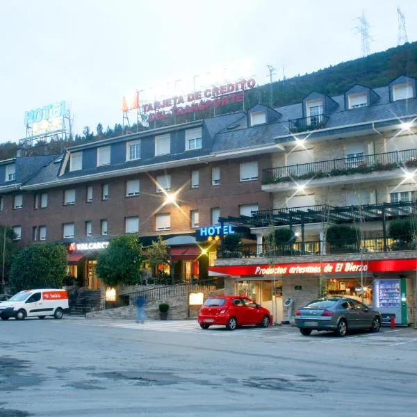 Hotel Valcarce Camino de Santiago, hotel in Barjas