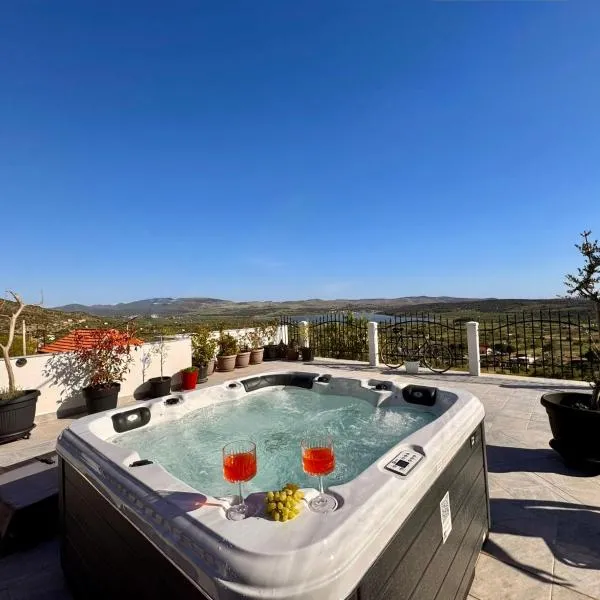 Vranac Country house Šibenik, hotel di Donje Polje