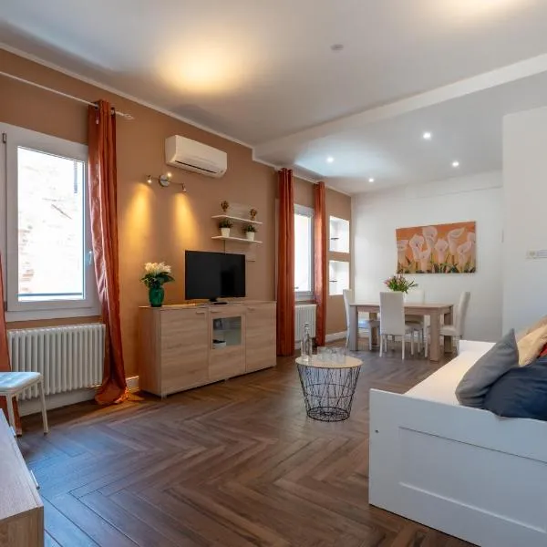 Gold Apartment, hotel sa Ferrara