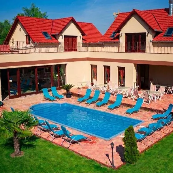 Boni Családi Wellness Hotel, hotel en Zalakaros