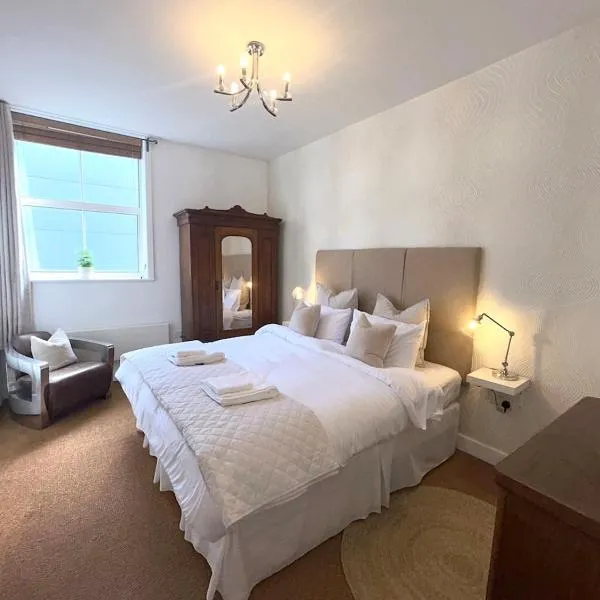 Charming 2-Bedroom Apartment in Vibrant Southville, hotel in Bristol