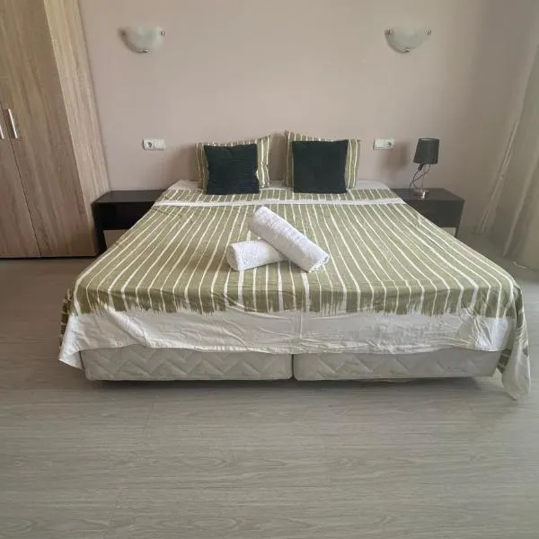 Корал, hotel in Obzor