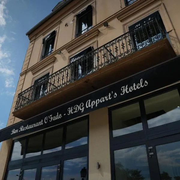 HDG Hôtel Gare de L'Isle Adam Appart's Hotel, hotel di Parmain