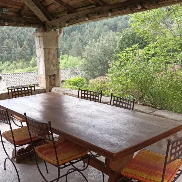 Logis de Rocles, hotel em Rocles