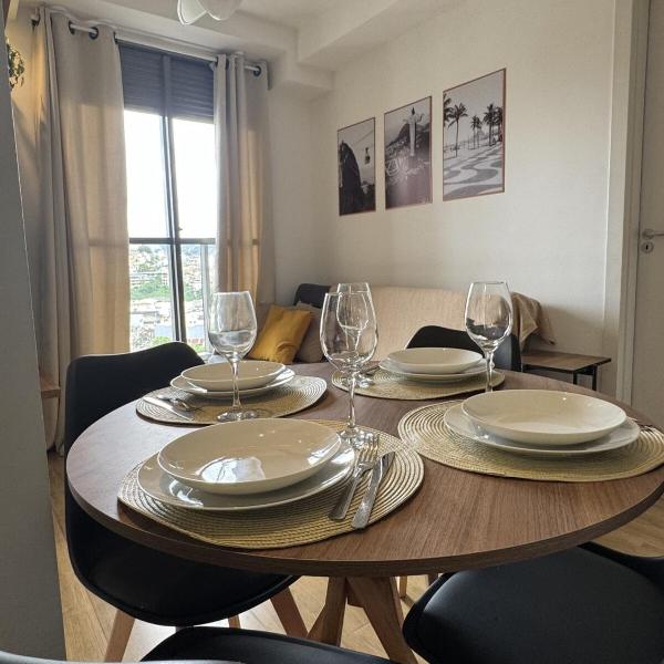 Apartamento moderno e equipado, 2 Quartos com ar, região central, VLT na porta, perto da Rodoviaria e Aeroporto SDU - Foto 2