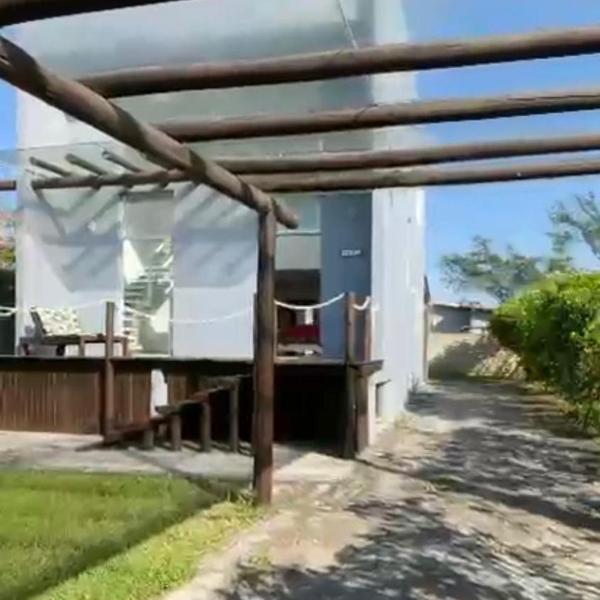 Casa de alto padrão beira mar