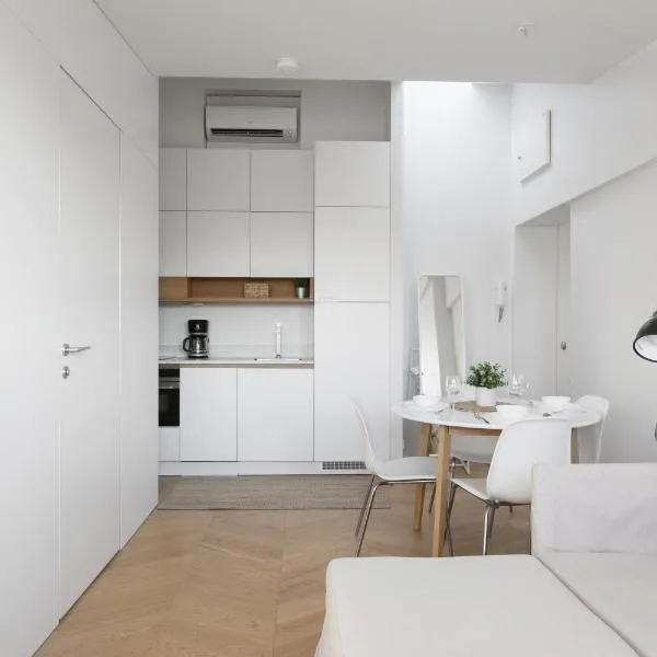 2ndhomes Unique and Bright Penthouse Studio in Ullanlinna, готель у Гельсінкі