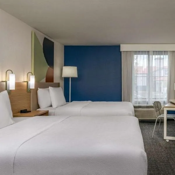 Spark By Hilton Louisville Airport, хотел в Луисвил