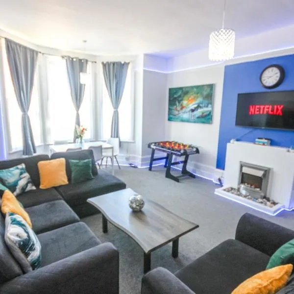 Spacious Apartments - 8ight Havens: Folkestone'da bir otel