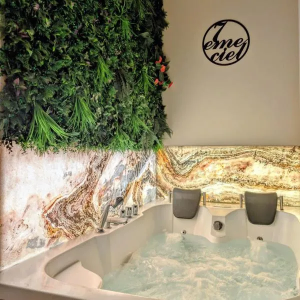 Suite avec jacuzzi privatif, hótel í Vergèze