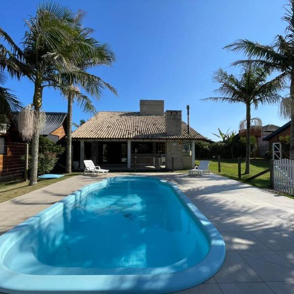 Mansão pertinho do mar em torres para 15 pessoas