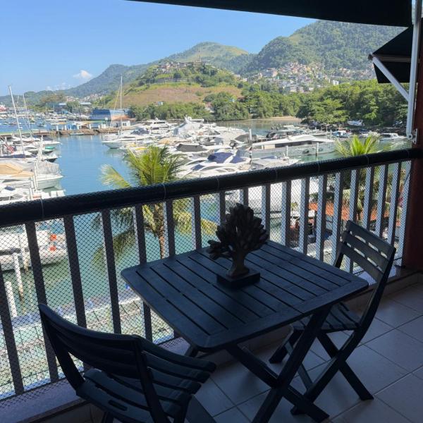 Apartamento com vista mar em Angra dos Reis