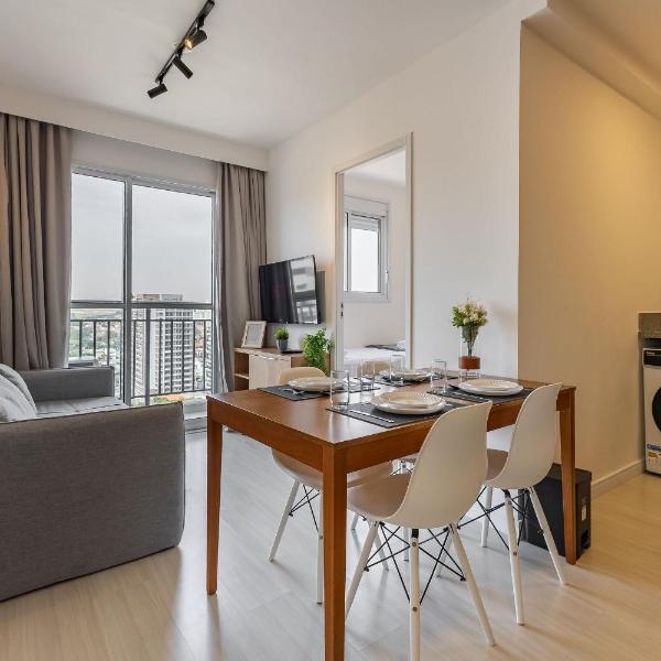 Moderno apartamento de 2 quartos em Moema