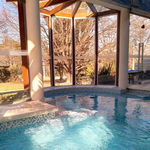 Berna Hotel & Spa, hotel in Villa General Belgrano