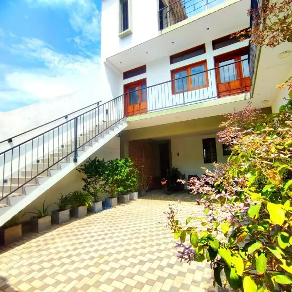 Airport Retreat-CMB Transit Stay, hotel em Katunayaka