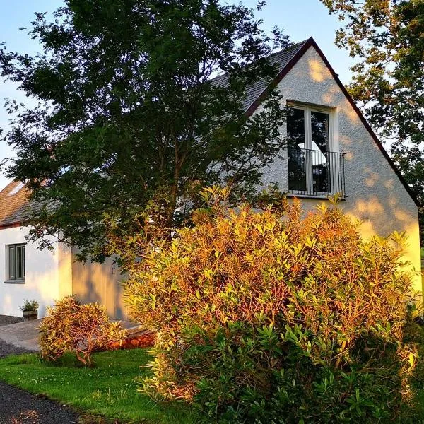 The Cottage at Mid Auchengowan, отель в городе Lochwinnoch