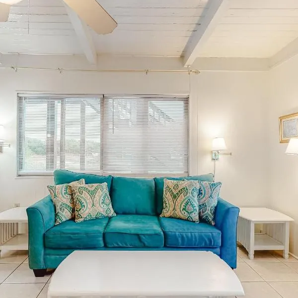 Campbellot by Meyer Vacation Rentals, hotel in Fort Morgan