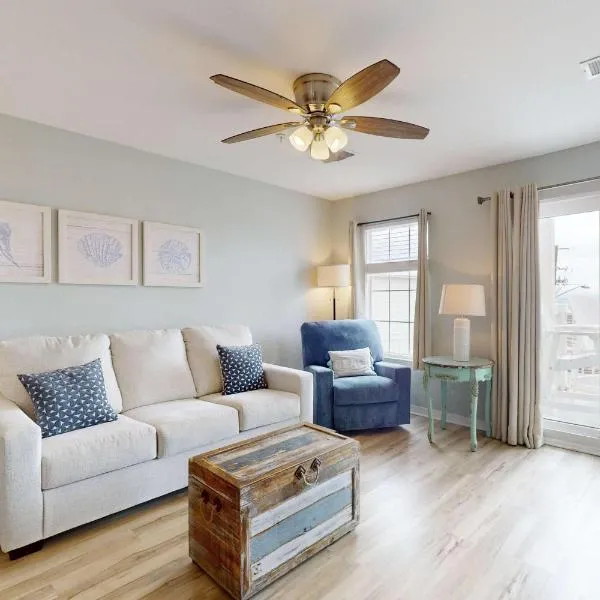 Grand Beach Resort #318 Condo in Gulf Shores with pool and hot tub access، فندق في غولف شورز