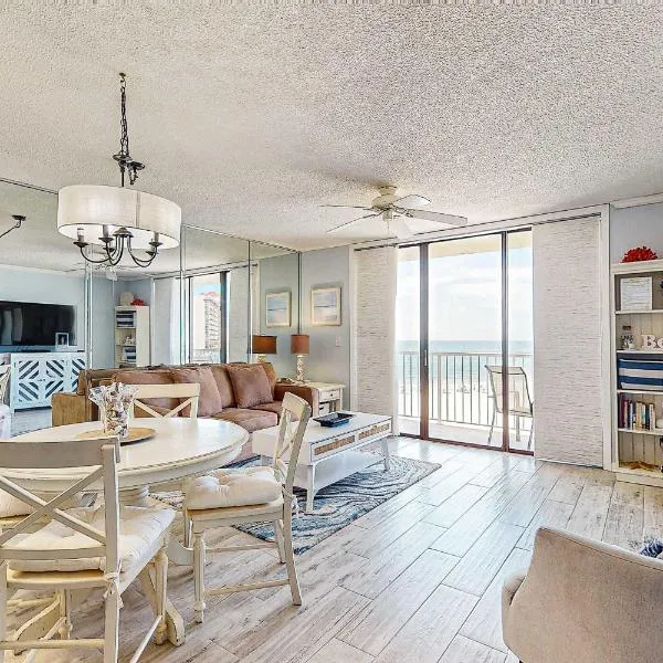 Gulf-view condo with central AC WiFi laundry pools gym & tennis, ξενοδοχείο σε Orange Beach