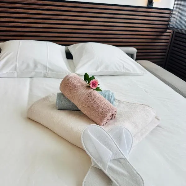 Chambre d'hôtes romantique avec jacuzzi privé, parking, aperçu mer、ニースのホテル