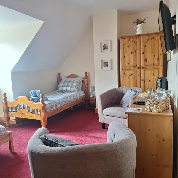 Spacious Twin Bedroom in Listowel, hotel di Listowel